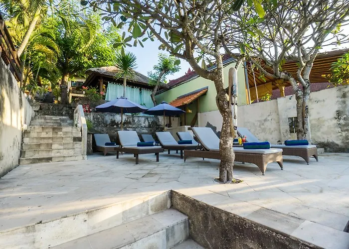 Ware Ware Surf 3* Nusa Lembongan (Bali)