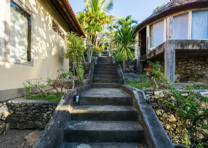 Ware Ware Surf Holiday park Nusa Lembongan (Bali)