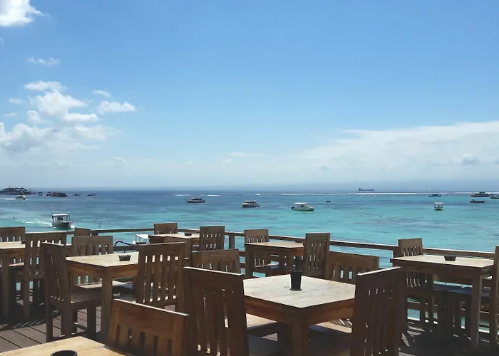 Ware Ware Surf Nusa Lembongan (Bali)